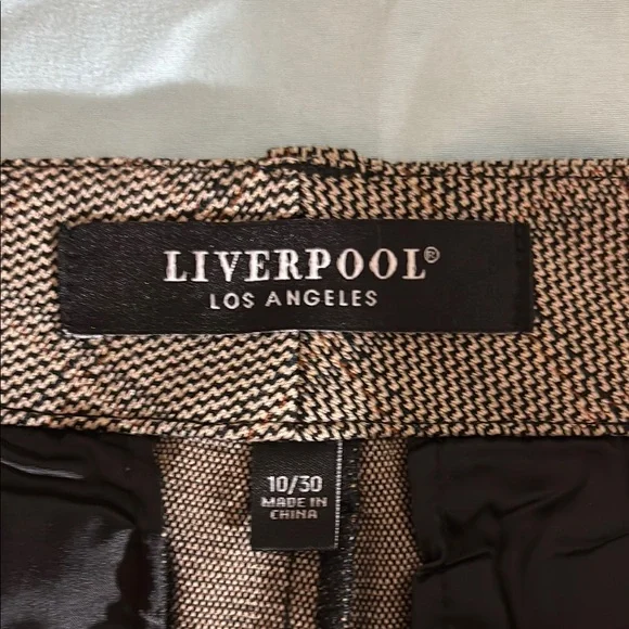 Liverpool Utility Crop w/Tab Hem & Cargo Pocket - Picture 6 of 11